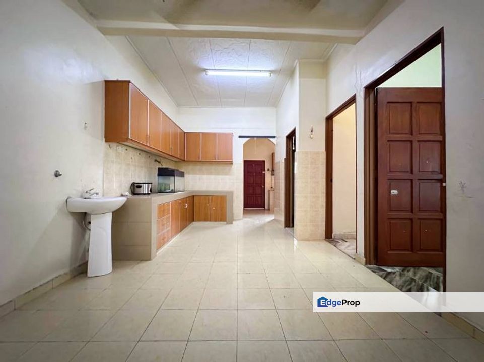 ((SOLD)) Nilai Desa Cempaka 1 Sty Corner House Full Reno Extend Next Ply Ground, Negeri Sembilan, Nilai