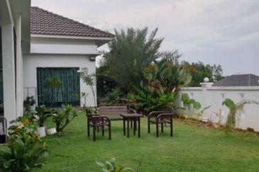 College Heights Garden Resort