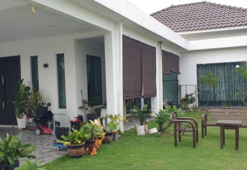 College Heights Garden Resort