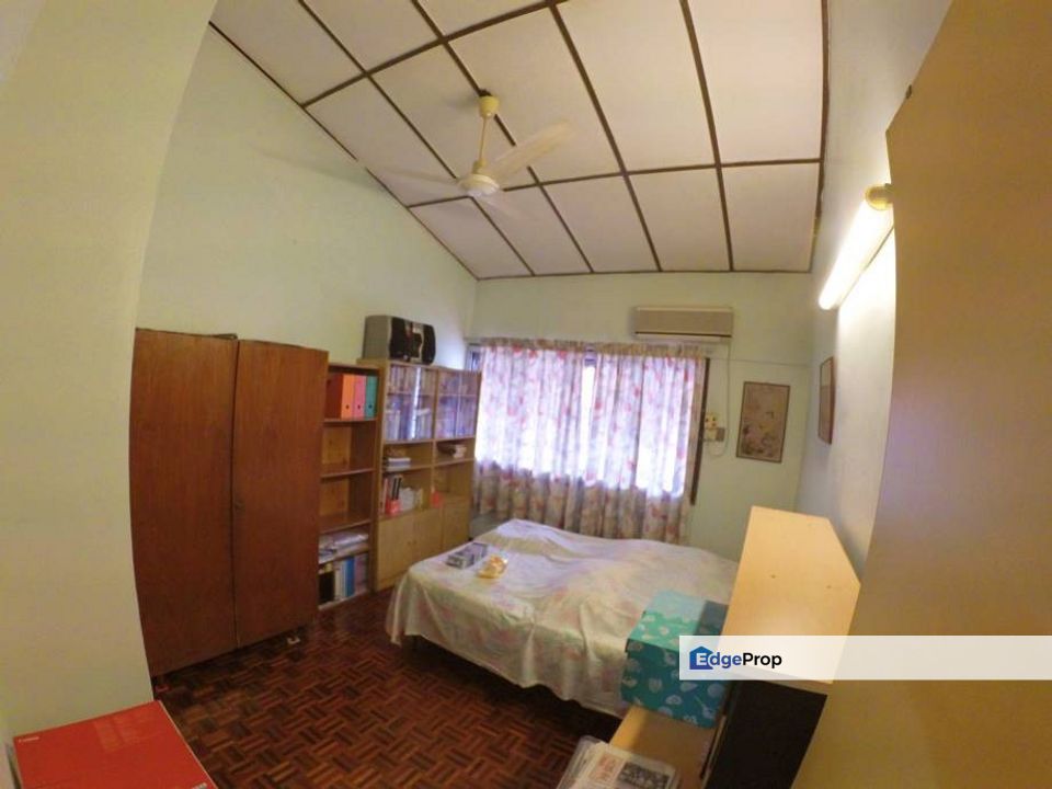 ((SOLD)) Taman Supreme 2 Sty House 22x80 Next to Shop Pun Shan Cheras Kl, Kuala Lumpur, Cheras