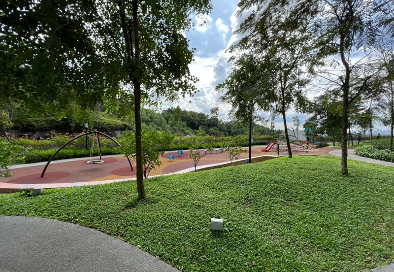 Lakefront Condominium | Emerald Hills @ Alam Damai