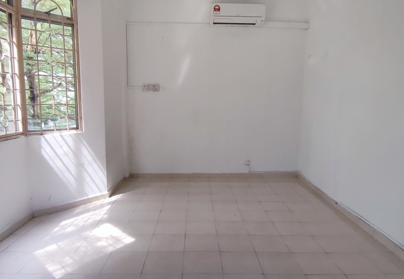 Subang Perdana Goodyear Court 10