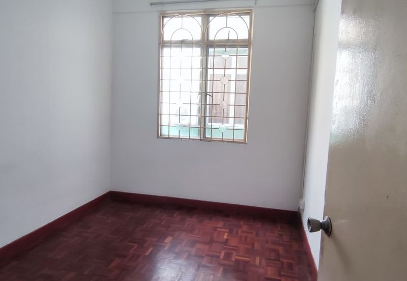 Subang Perdana Goodyear Court 10