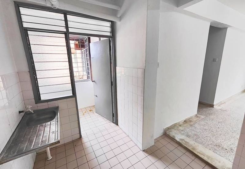 Kenanga Apartment, Taman Bukit Kinrara