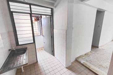 Kenanga Apartment, Taman Bukit Kinrara