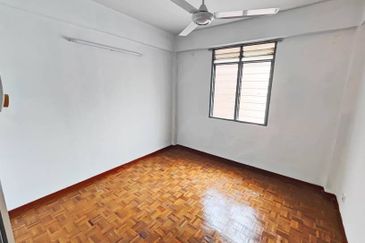 Kenanga Apartment, Taman Bukit Kinrara