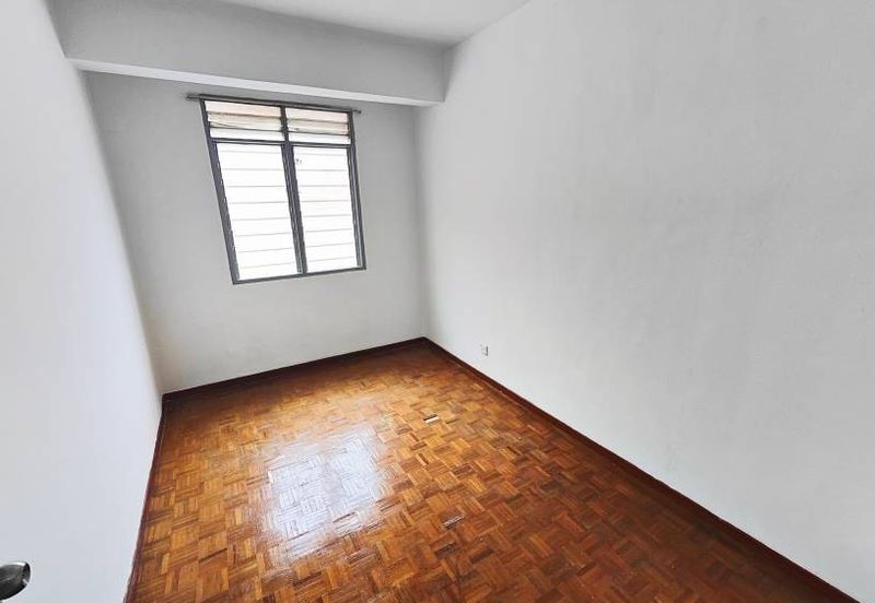 Kenanga Apartment, Taman Bukit Kinrara