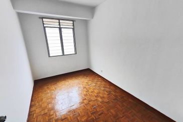 Kenanga Apartment, Taman Bukit Kinrara