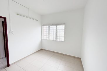 Taman Lembah Maju 600 Apartment