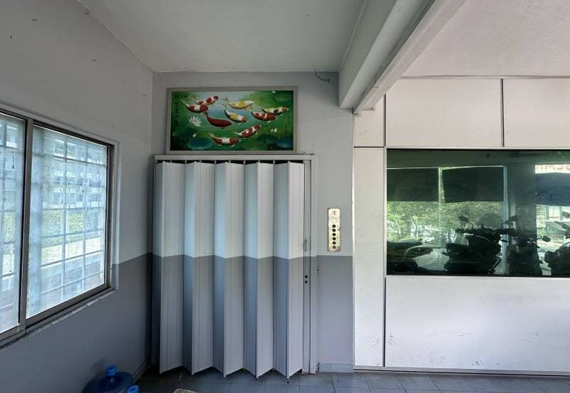 Corner With 5% Roi!! Jalan Ipoh 4 Sty Freehold Shop Sentul Barat Mrt