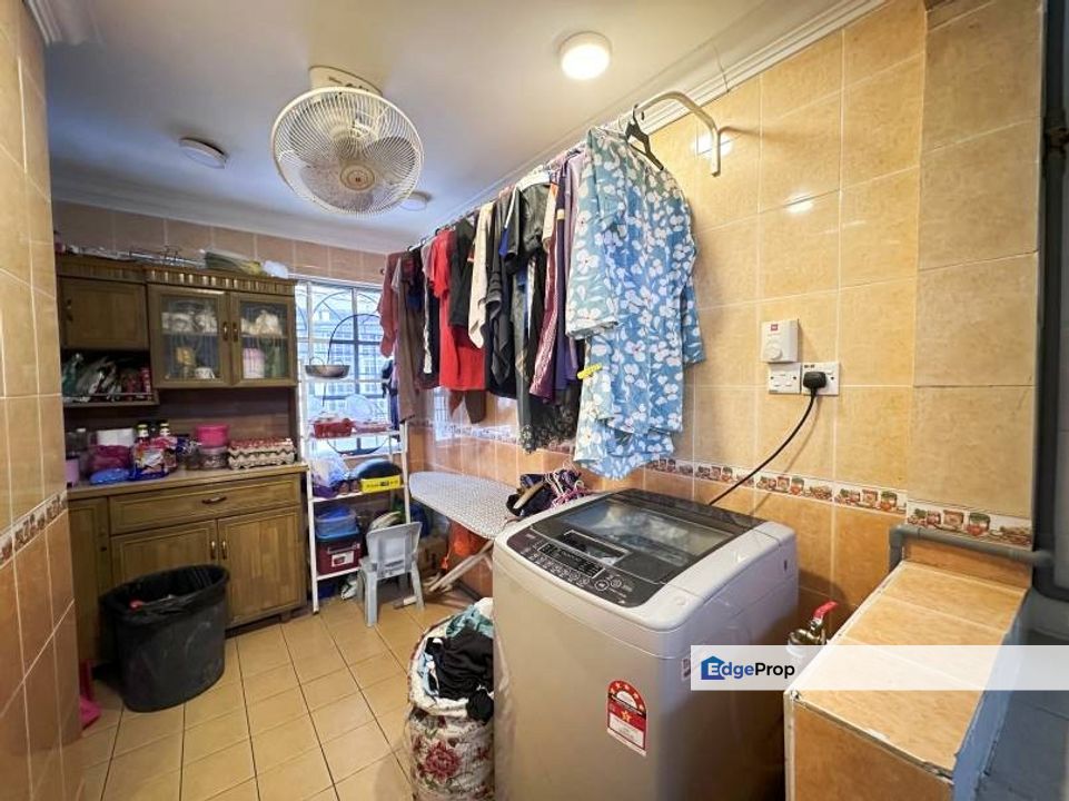 ((SOLD)) Fully Extended Renovated Ampang Taman Saga Townhouse Teratai 1400sf, Selangor, Ampang