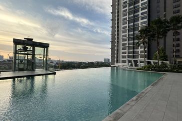 Pandora @ Tropicana Metropark