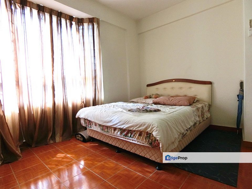 ((SOLD)) Bebaloi2 Subang Jaya Bandar Sunway Kayangan Apartment Reno Pool View, Selangor, Bandar Sunway