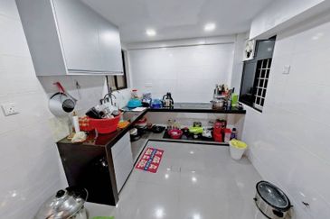 Ixora Apartment