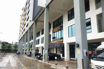 Ready Move In!! Cheras Selatan Silk Sky Kg Baru Balakong Shop 24x70