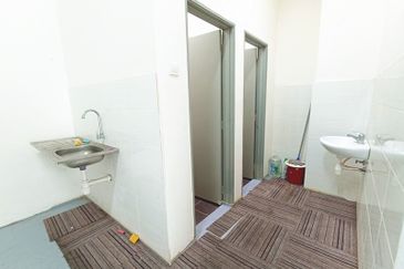 Ready Move In!! Cheras Selatan Silk Sky Kg Baru Balakong Shop 24x70