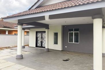 Taman Tasik Semenyih (Lake Residence)