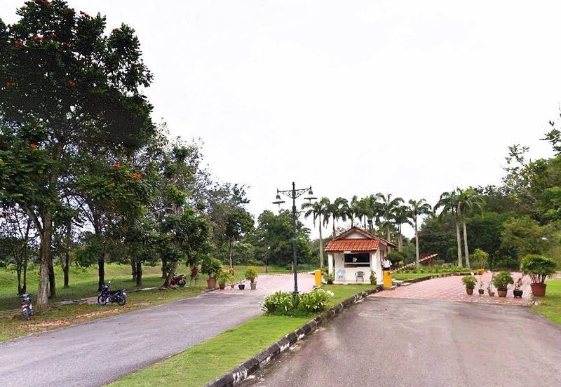 College Heights Garden Resort