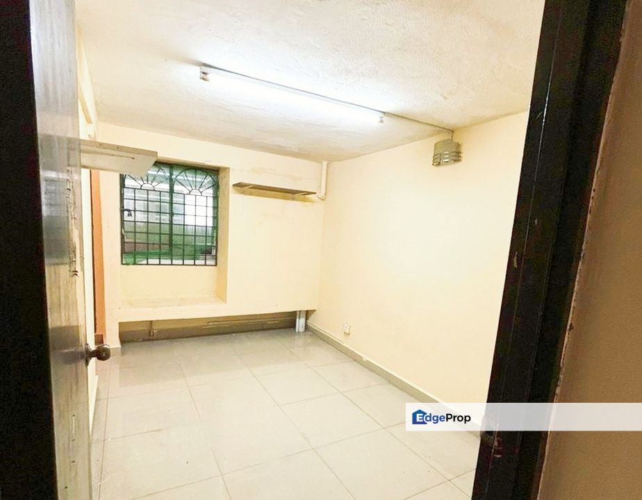 Full Loan Kitchen Extended 3 Sty Link House Taman Dato Senu Sentul KL, Kuala Lumpur, Sentul