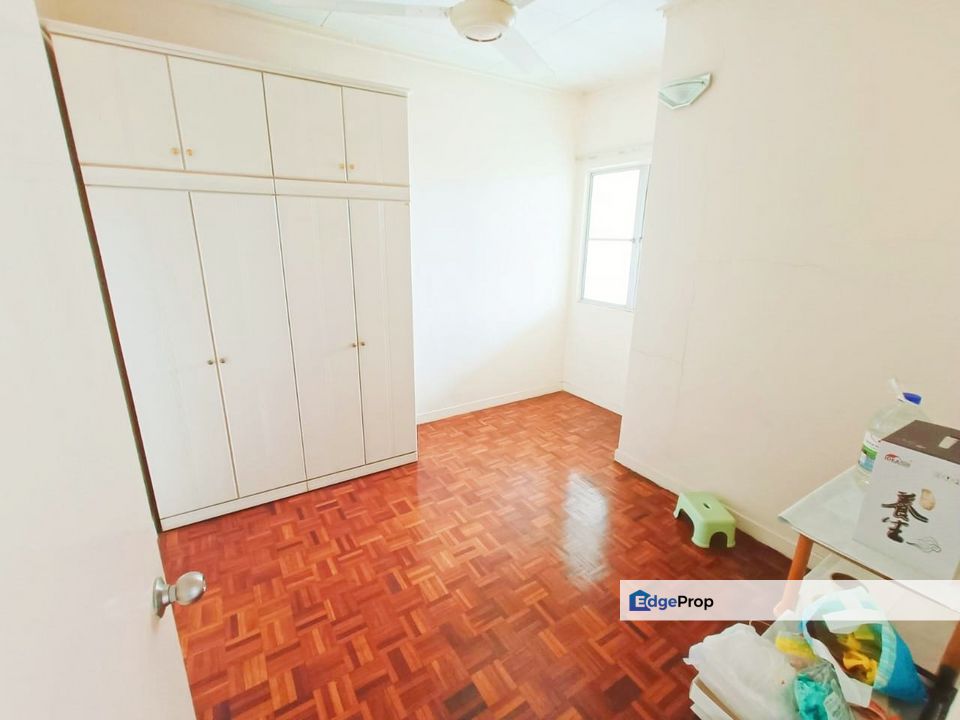 ((SOLD)) Termurah Bank Value 500k Subang Jaya Arcadia Apartment Usj 1001sf, Selangor, USJ