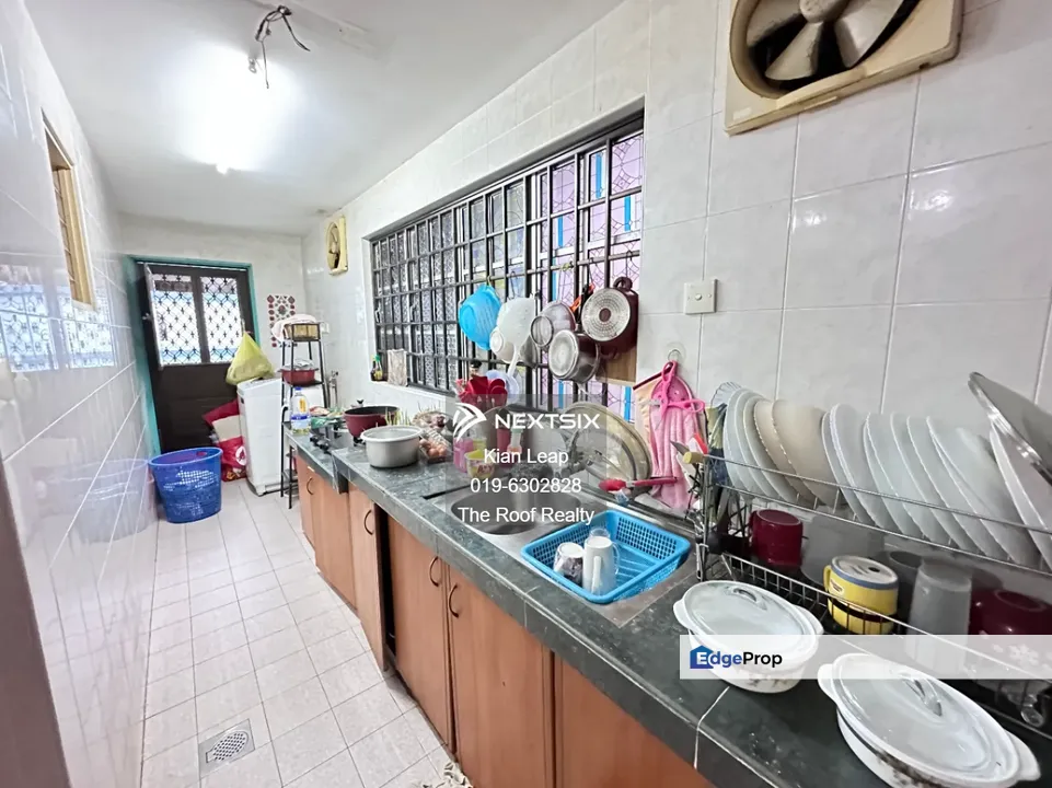Taman Pinggiran Mahkota Cheras, 2 Storey Renovated House 20x65, Selangor, Cheras South