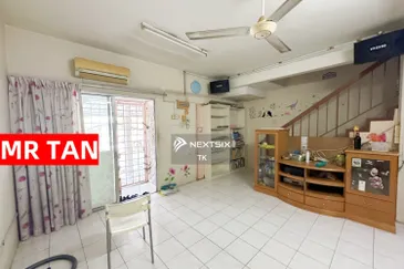 Taman Pinggiran Putra