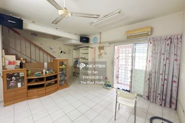 Taman Pinggiran Putra