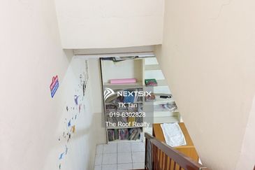 Taman Pinggiran Putra