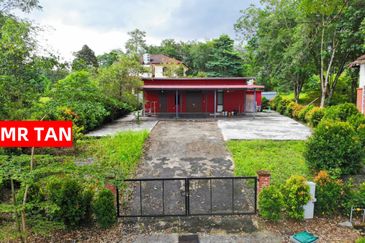 College Heights Garden Resort