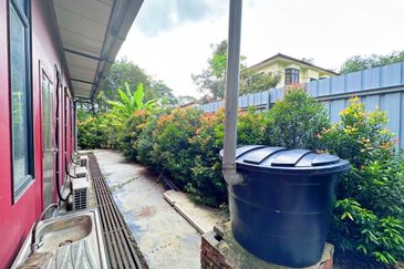 College Heights Garden Resort