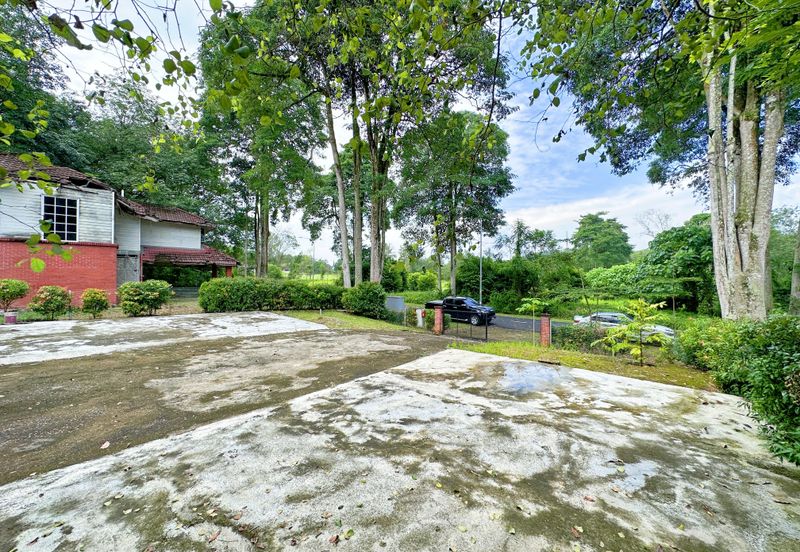 College Heights Garden Resort