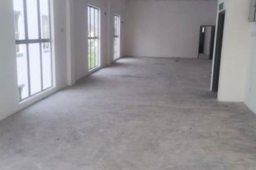 Banting Town 2 Storey Corner Shop 20x100 Jalan Sultan Alam Shah