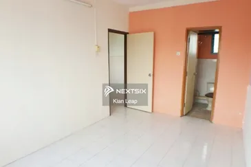 Vista Pinggiran, Taman Pinggiran Putra