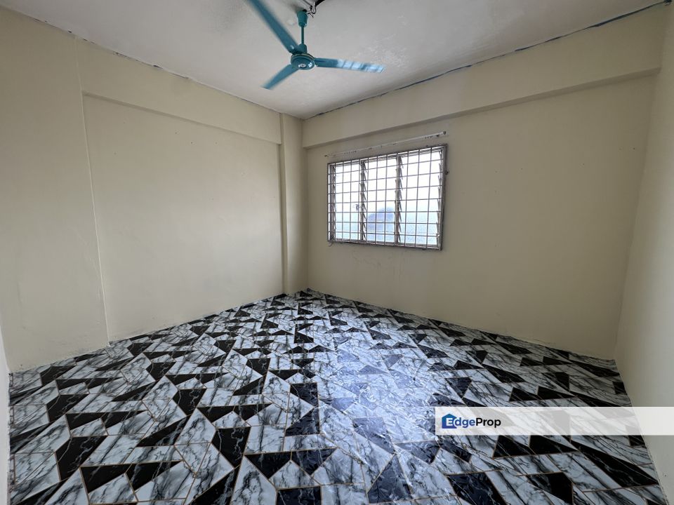 Corner Pangsapuri Impian Rumah Pangsa Impian Bandar Saujana Putra, Selangor, Jenjarom