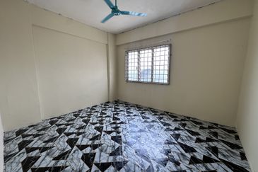 Rumah Pangsa Impian, Bandar Saujana Putra