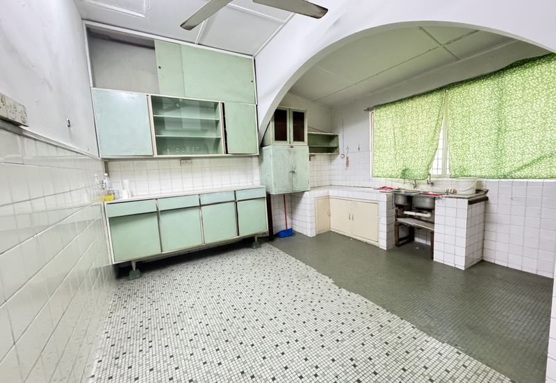 Taman Continental (Continental Park)