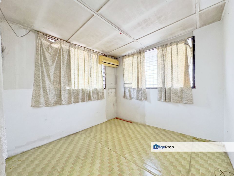 ((SOLD)) Kuchai Lama Taman Continental Happy Garden 1.5 Storey House 22x70 , Kuala Lumpur, Kuchai Lama