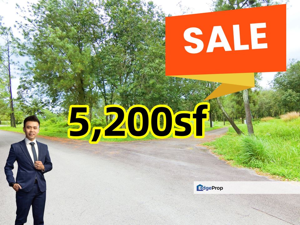 Several Pieces College Heights Garden Resort Nilai Mantin , Negeri Sembilan, Nilai