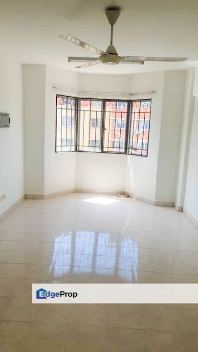 Corner Lot Pangsapuri Carlina Kota Damansara Full Loan Low Deposit, Selangor, Kota Damansara