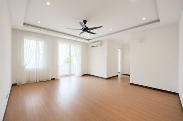 Avenue 2, Lake Valley