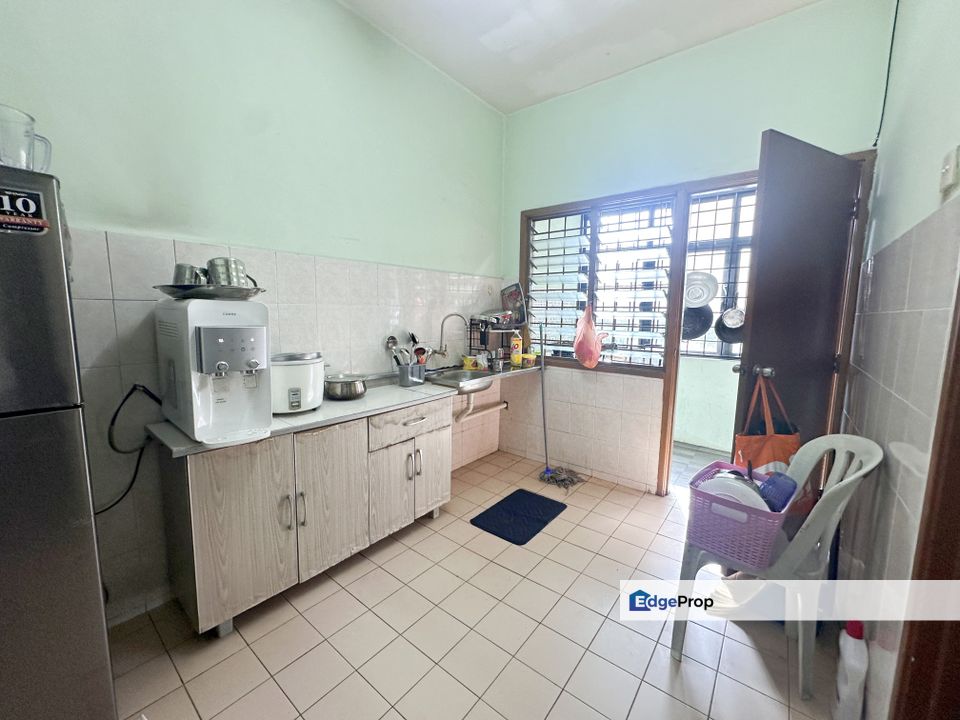 Taman Desa Mewah Kajang Semenyih 20x70 Double Storey House Below Market Price, Selangor, Semenyih