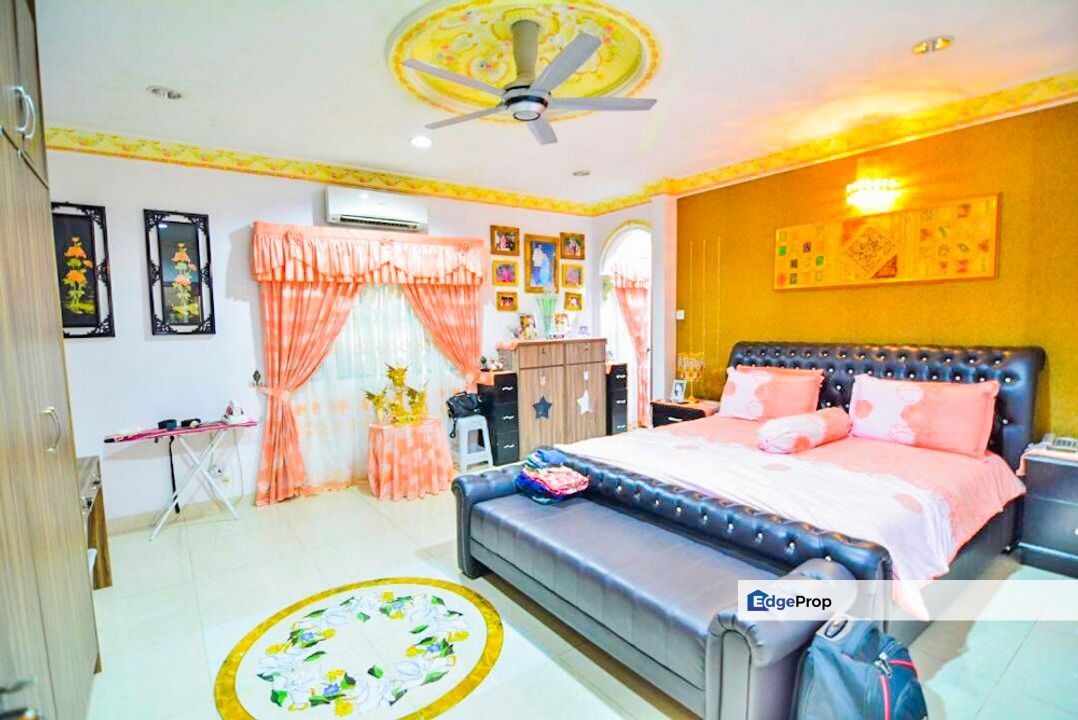 2 Storey Fully Reno Furnished Bungalow House 50x80 Bandar Country Home, Selangor, Rawang