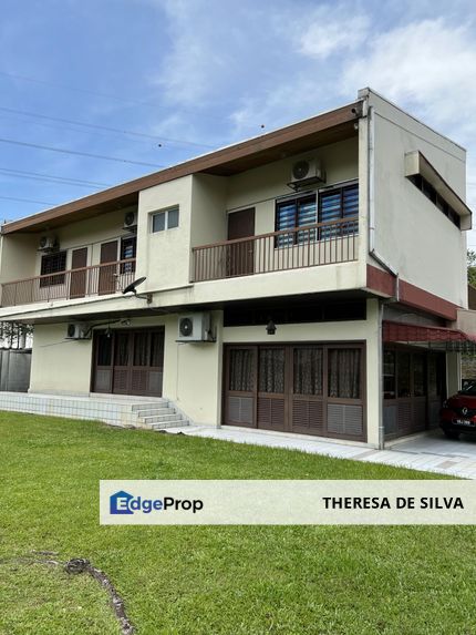 Beautiful old charm in PJ , Selangor, Petaling Jaya