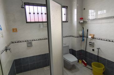 Kota Kemuning Bunglow Fully Renoveted 