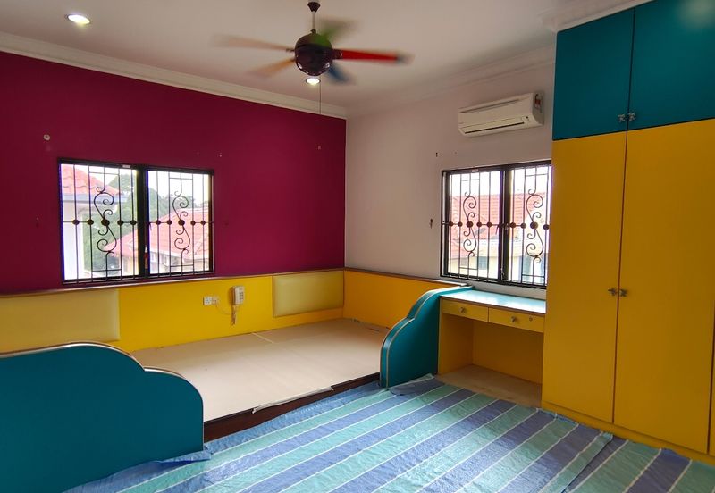 Kota Kemuning Bunglow Fully Renoveted 