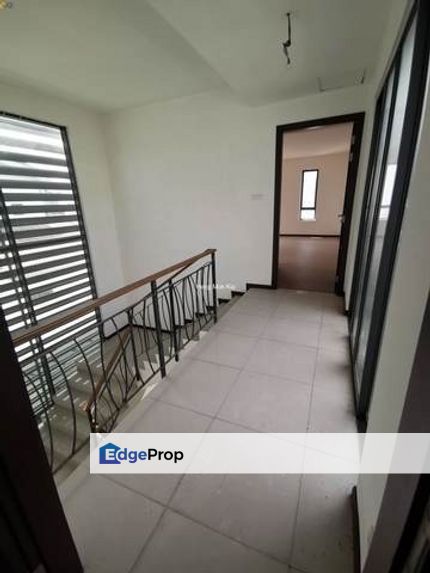 3 storey bunglow at Kota Harmoni Shah Alam, Selangor, Shah Alam