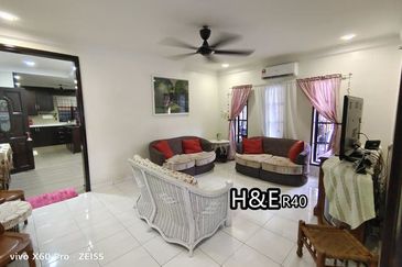R40. Sri Andalas Semi D fully furnished Klang