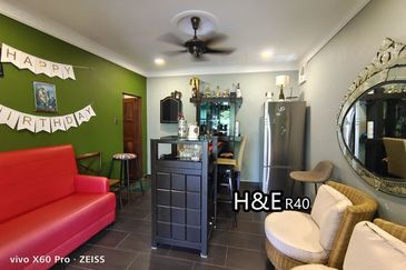 R40. Sri Andalas Semi D fully furnished Klang