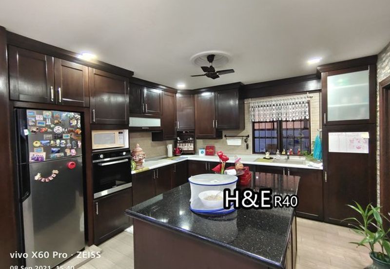 R40. Sri Andalas Semi D fully furnished Klang