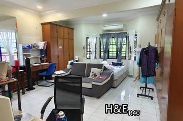R40. Sri Andalas Semi D fully furnished Klang